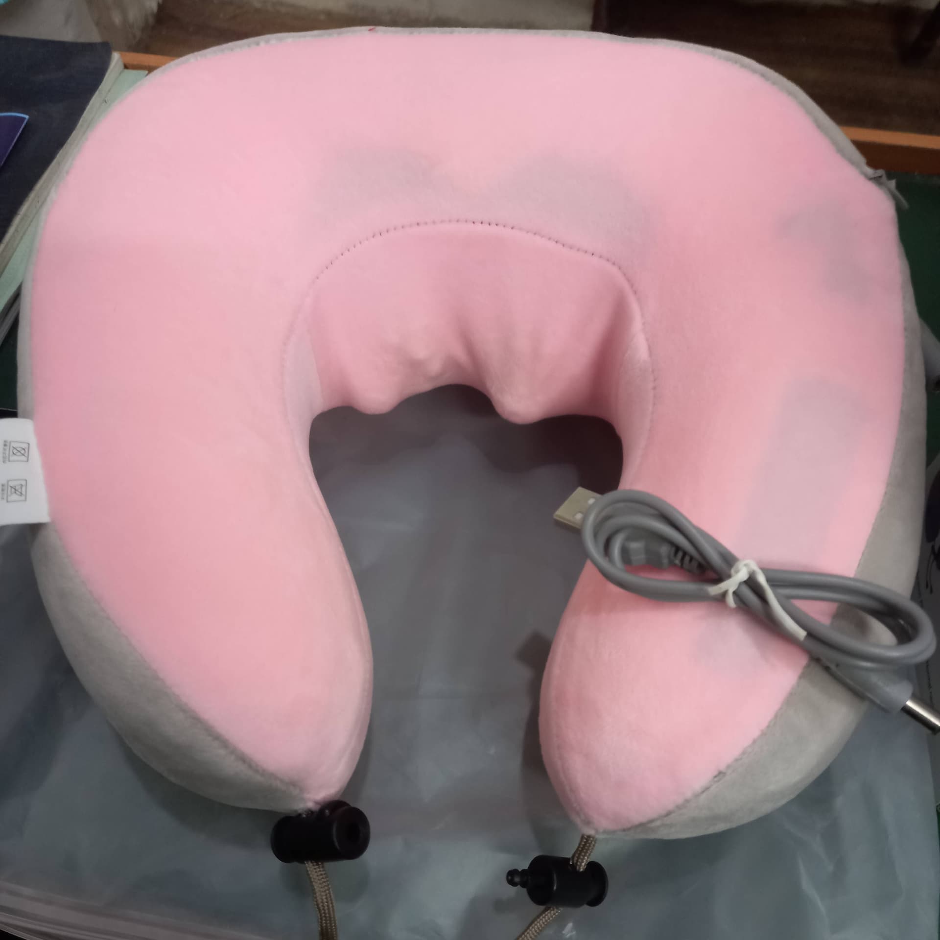 U-SHAPED(MASSAGE PILLOW)