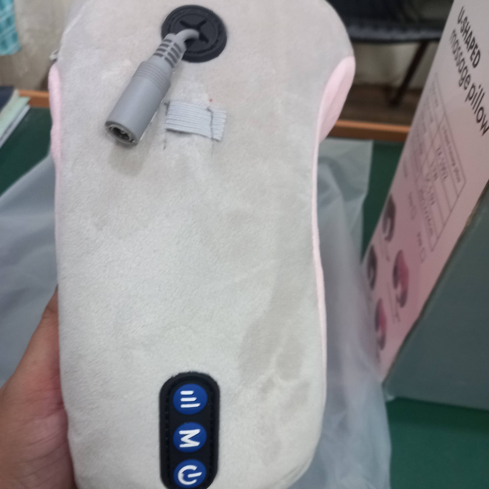 U-SHAPED(MASSAGE PILLOW)